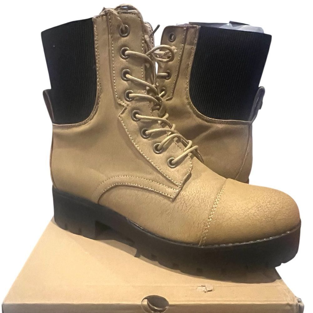 Nwt womens seven7 Jadon slip on boot size 9